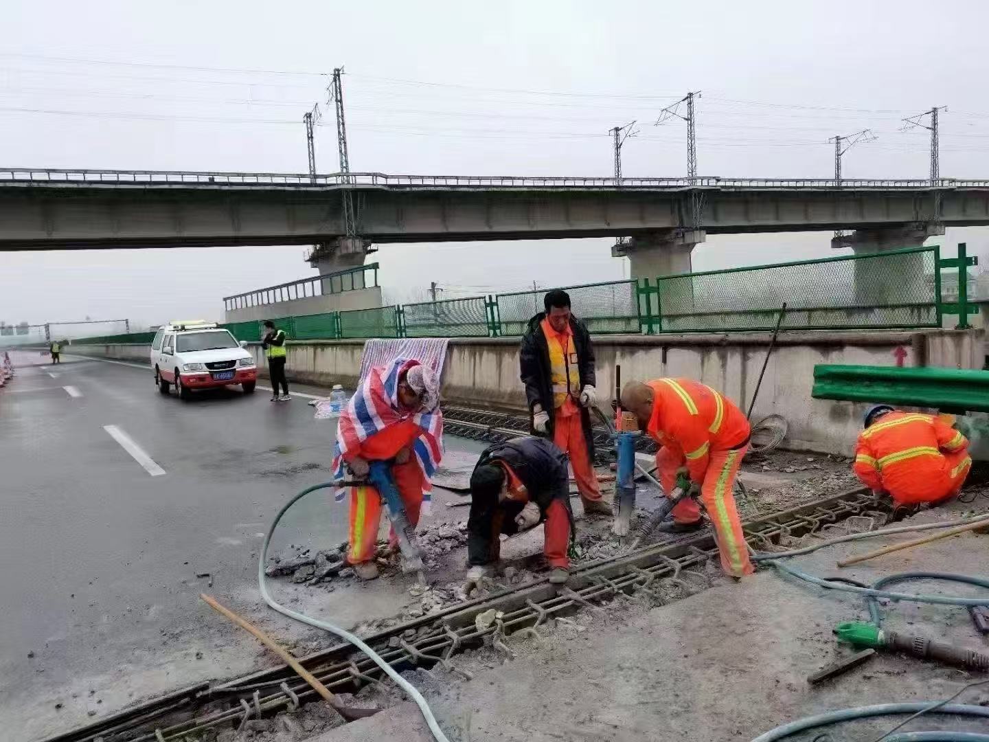 小金桥梁伸缩缝抢修料